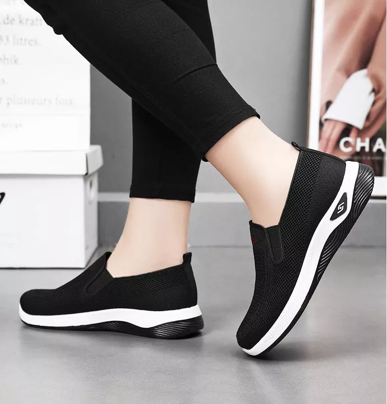 Breathable Tennis Shoes
