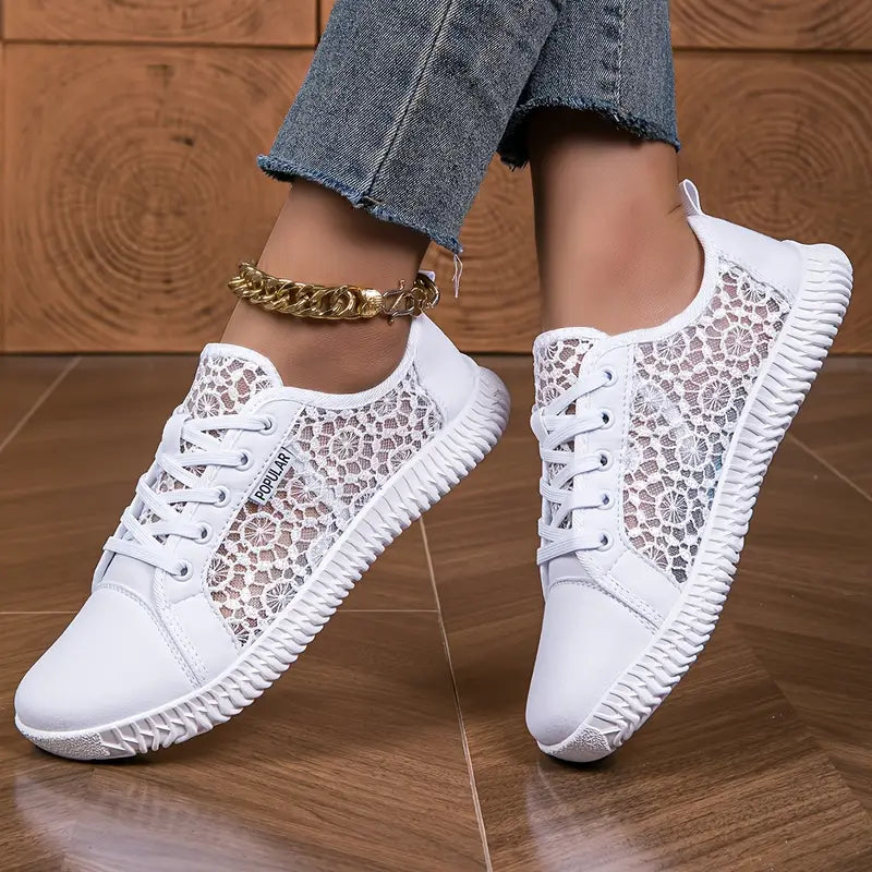 Breeze Lace-Up Wide Toe Box Shoes