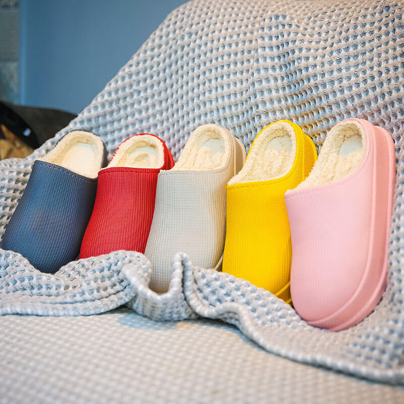 Cloud Faux Fur Slides
