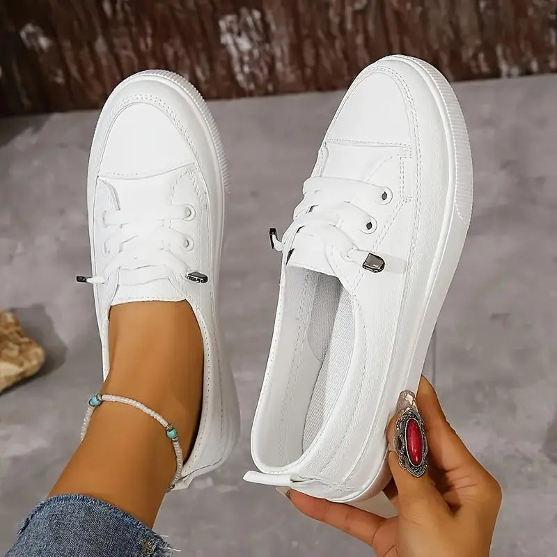 Daphne Lace Sneakers