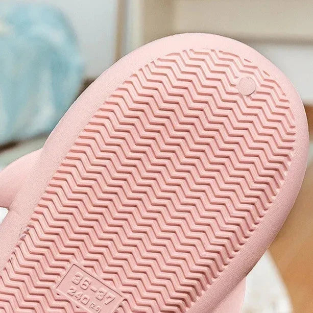 Fluffy Shark Slides – Unisex Non-Slip Winter Slippers