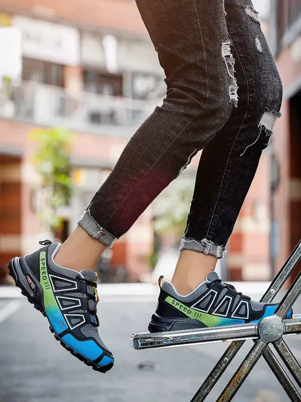 Metro Trek Shoes