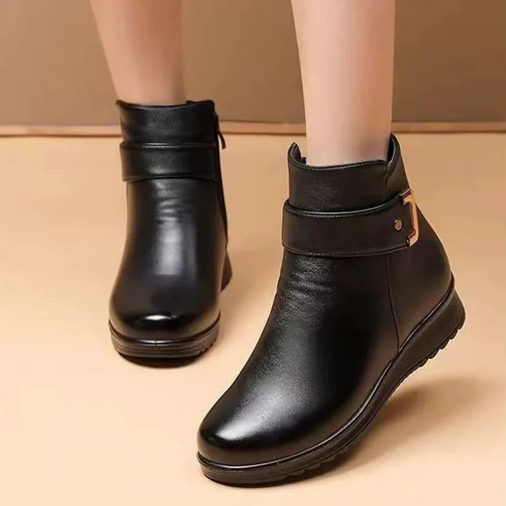 Supportive Leather Buckle Boots