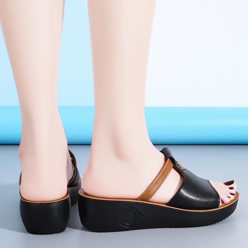 Thea Comfort Slides