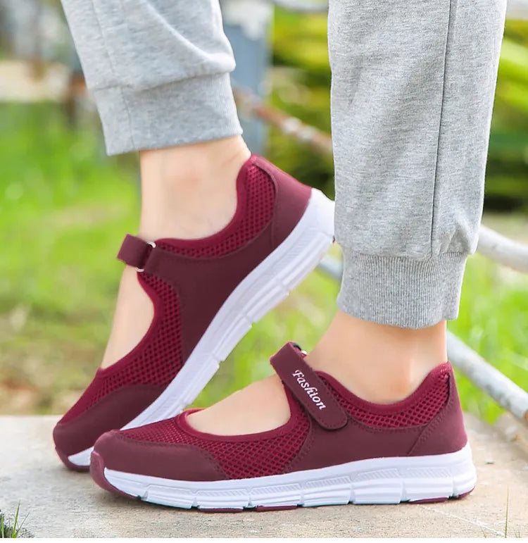 Women's Mesh Slip-On Shoes